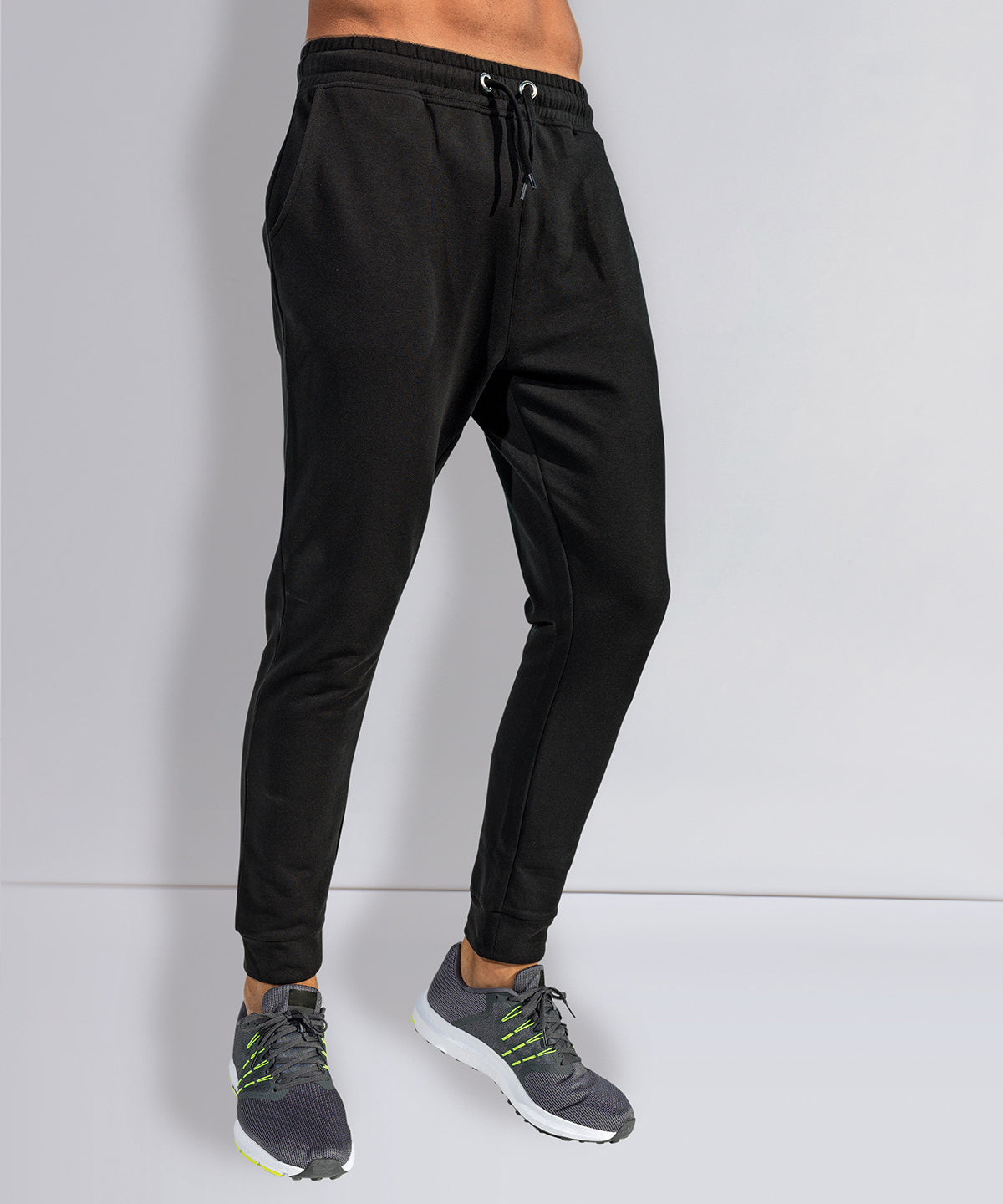 TriDri® fitted joggers