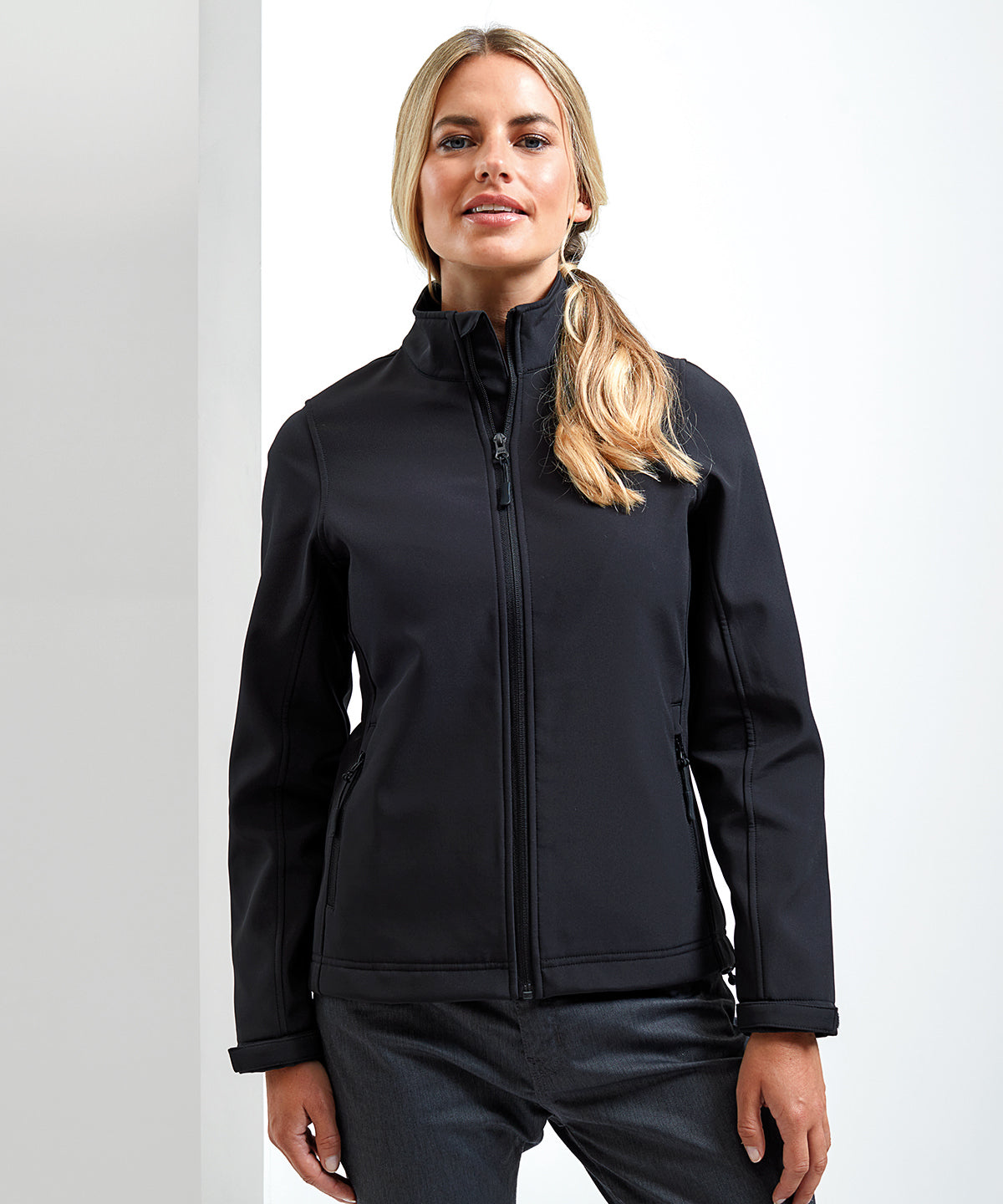 Women’s Windchecker® printable and recycled softshell jacket