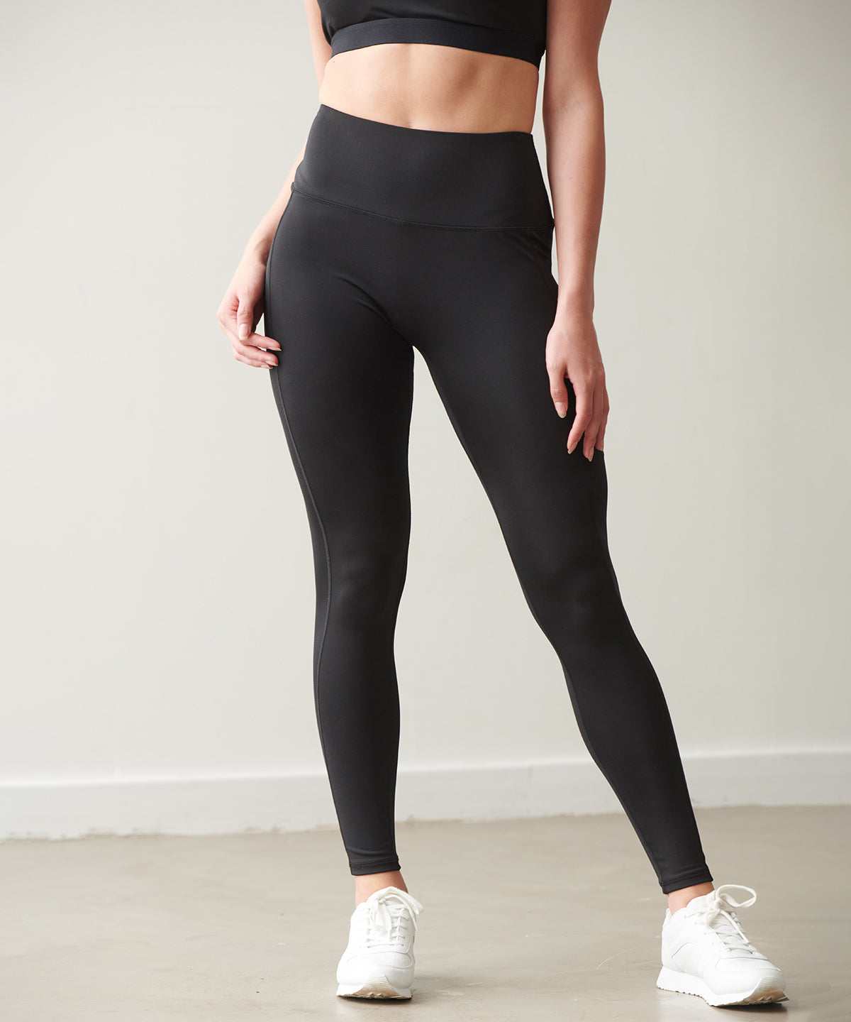 Core pocket legging