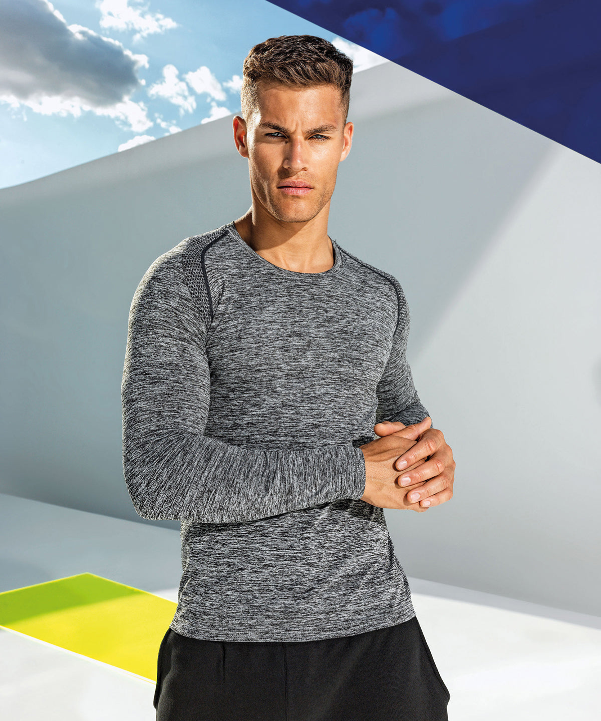 TriDri® Seamless '3D fit' multi-sport performance long sleeve top